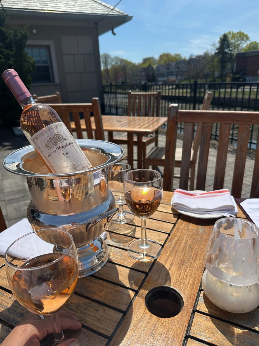 the-water-edge-by-giovannis-menu91